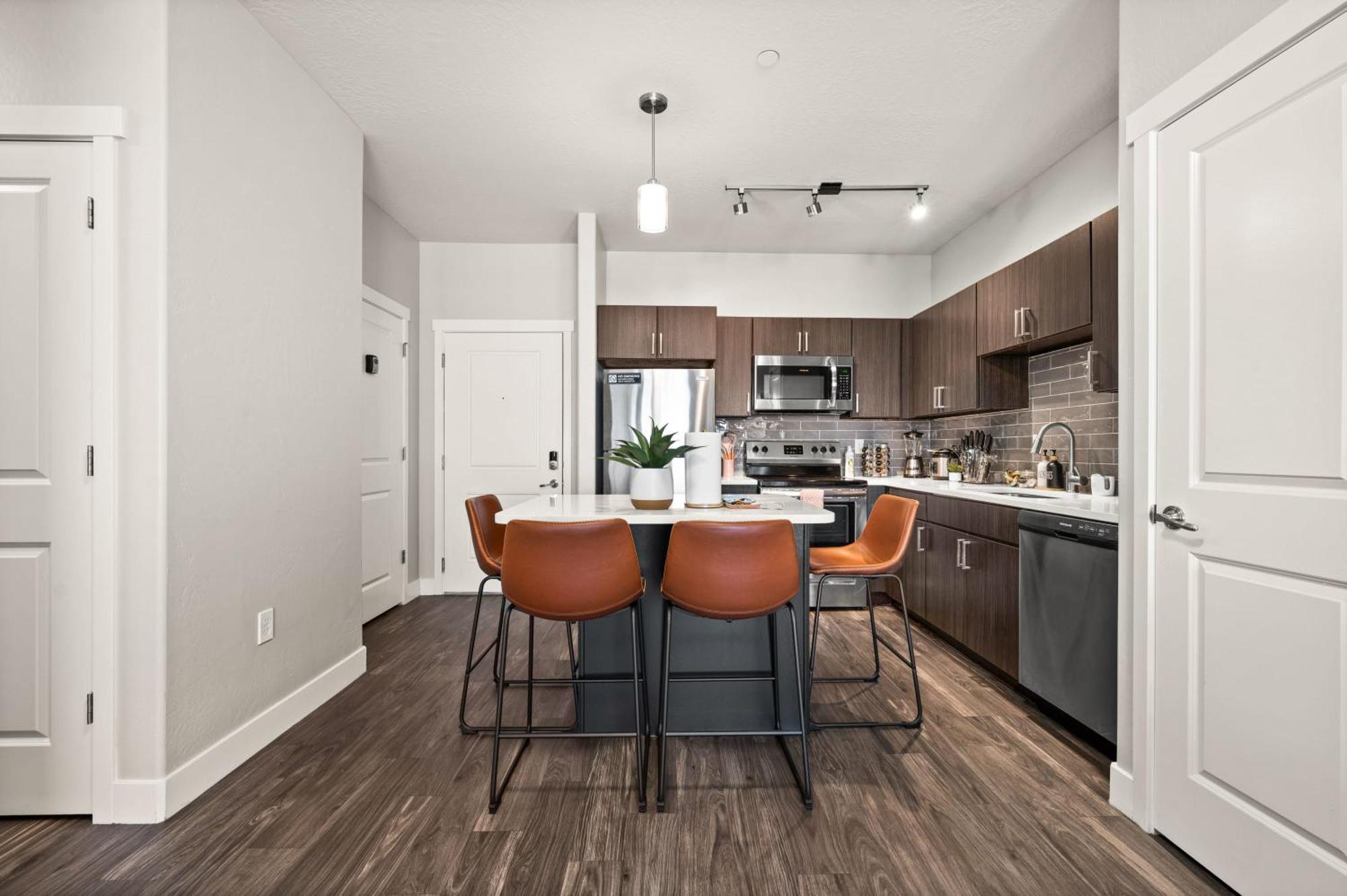 Serene Space With Easy City Access ซอลต์เลคซิตี้ ภายนอก รูปภาพ